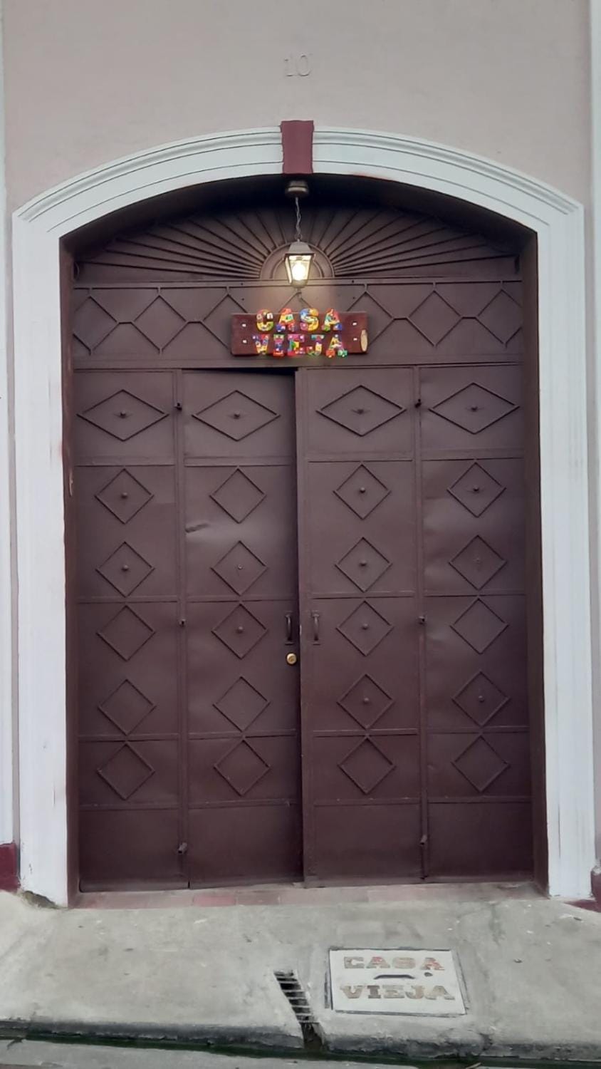 Facade/entrance, Off site