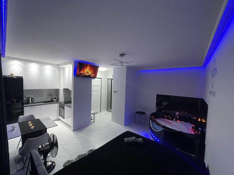 Hot Tub, Kitchen or kitchenette, Spa and wellness centre/facilities, Bedroom