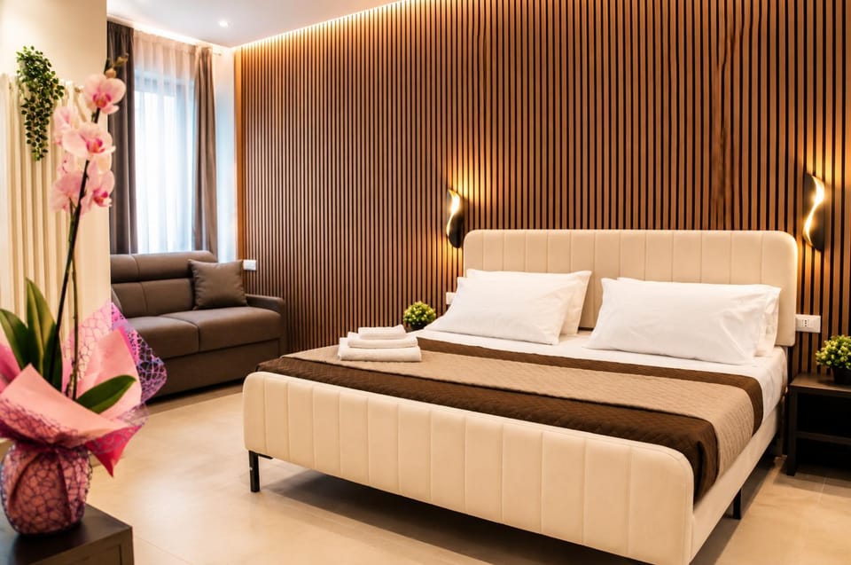 Bed, Living room, Photo of the whole room, Bedroom