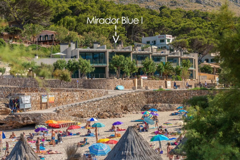 Facade/entrance, Beach, Landmark view, Mountain view, Sea view