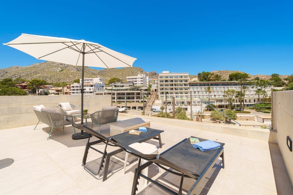 Natural landscape, Balcony/Terrace, Mountain view, sunbed