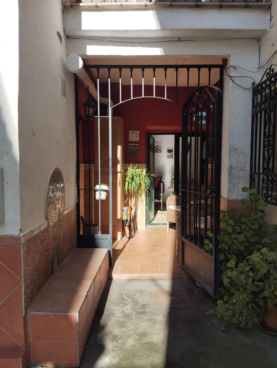 Facade/entrance