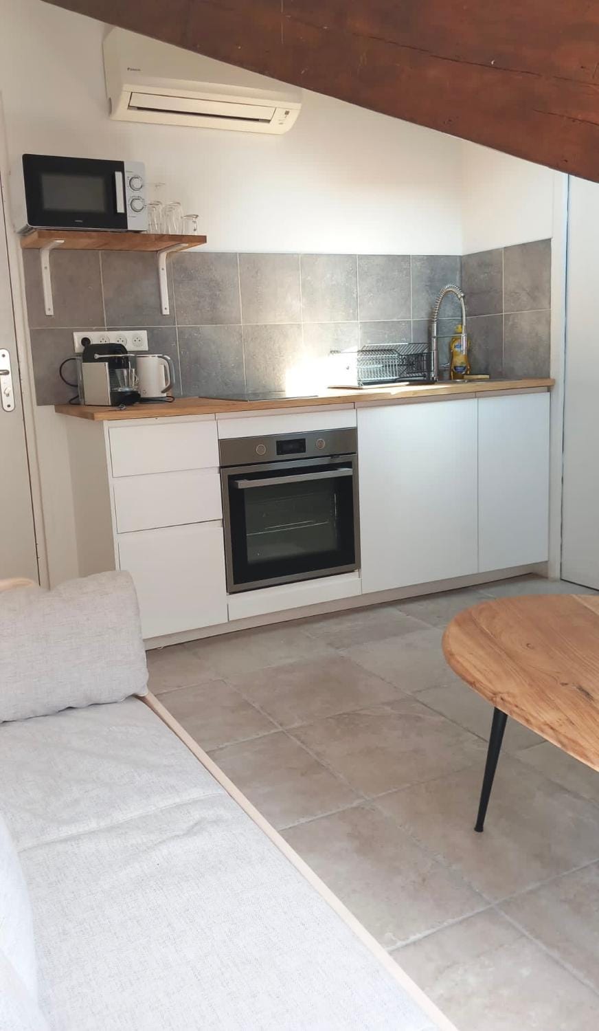 Petit Studio Cannes - 5min Plages & Gare & Palais des Festivals - Climatisation Apartment in Cannes