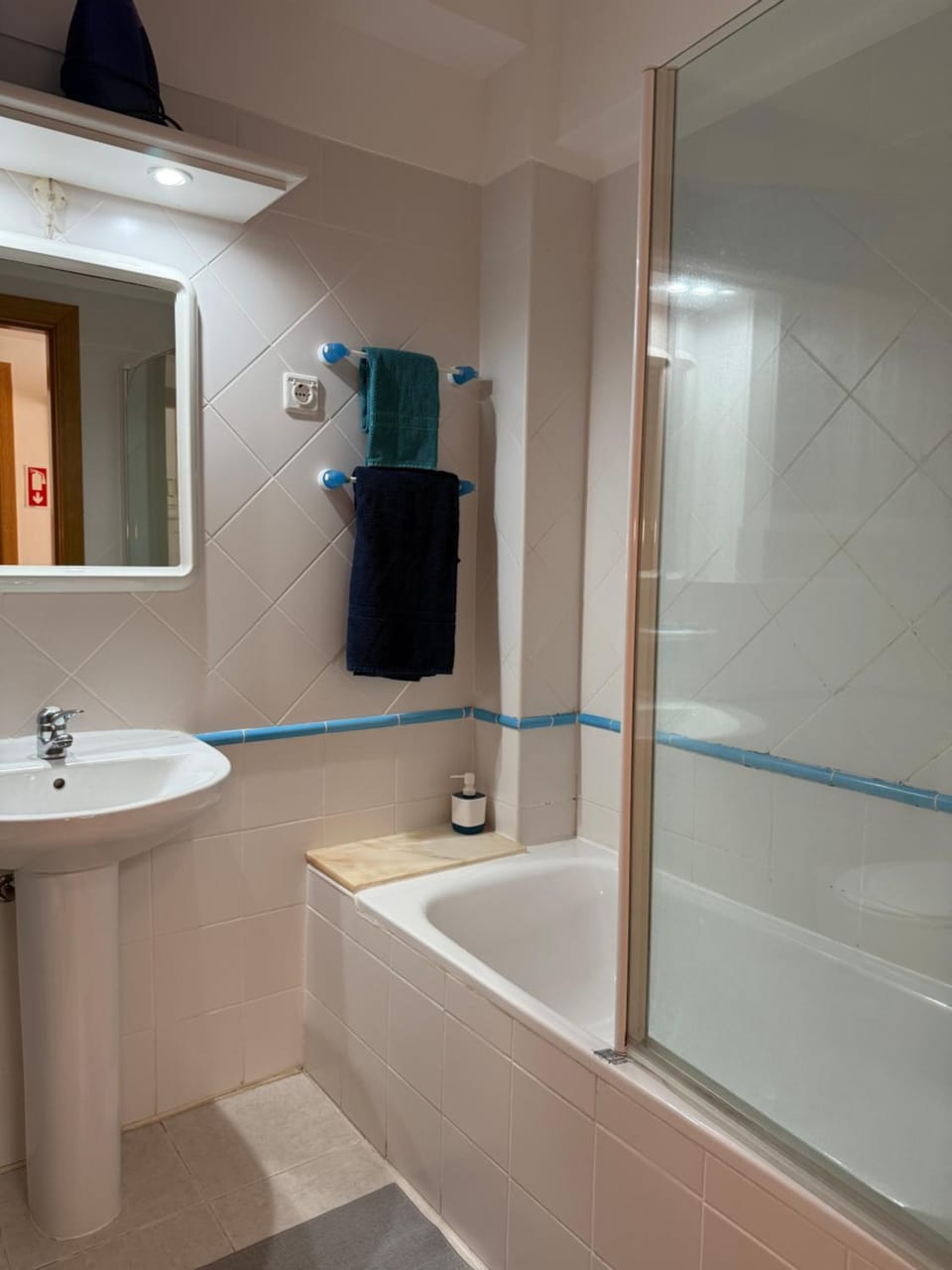 Toilet, Bathroom, Bath