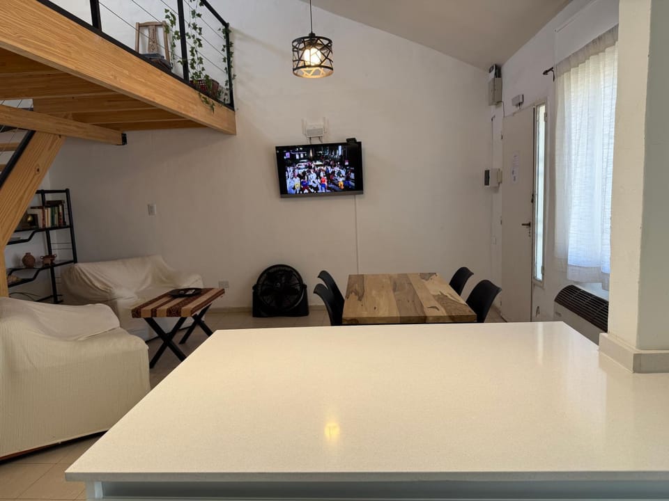 TV and multimedia, Dining area