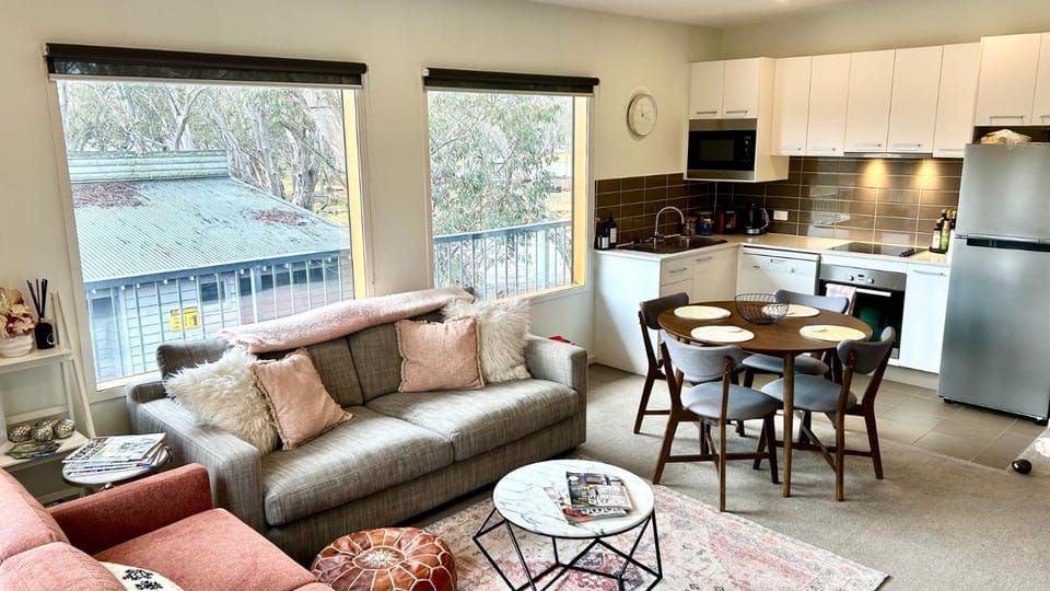 Kitchen or kitchenette, Living room, Dining area