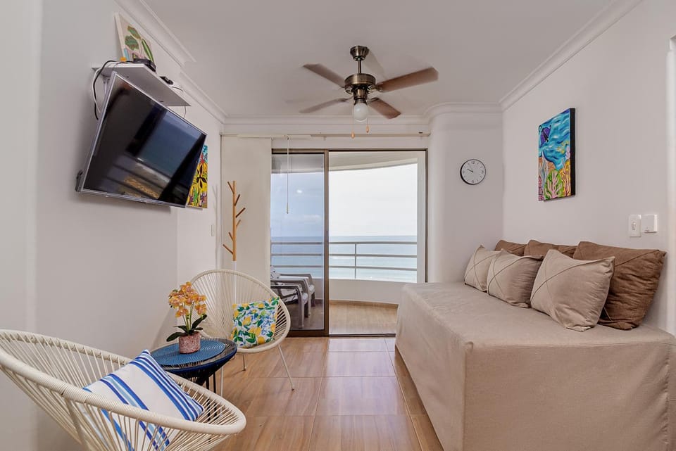 Balcony/Terrace, Living room, Photo of the whole room, Sea view