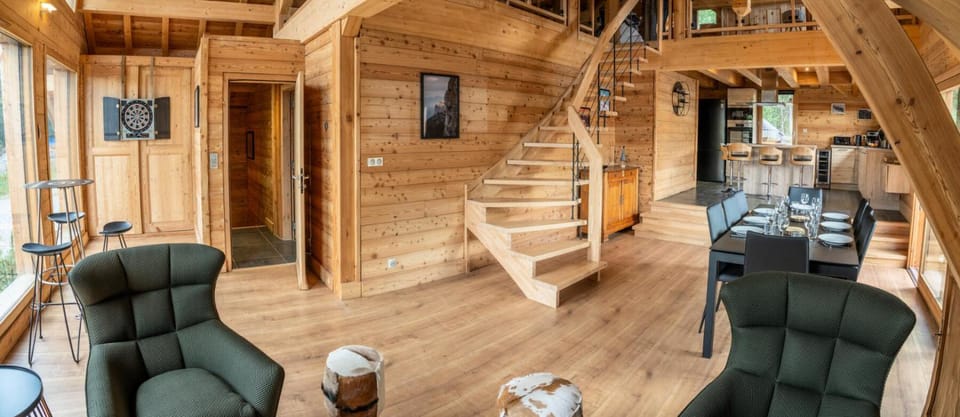 Résidence Pramouton - Sublime chalet aux grands espaces de convivialité MAE-3591 Chalet in Provence-Alpes-Côte d'Azur