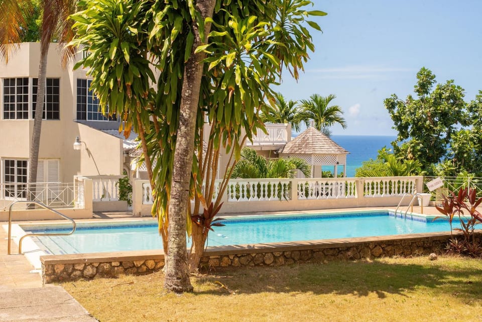 Czar's Citadel-2 Bedroom Apt 23E at Columbus Heights Ocho Rios Apartment in St. Ann Parish