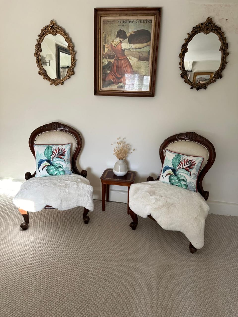 Seating area, Bedroom