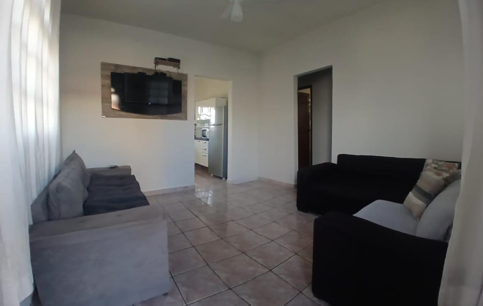 Nossa Casa com Piscina House in Guarapari