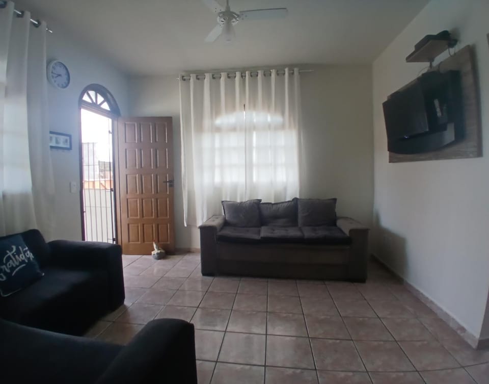 Nossa Casa com Piscina House in Guarapari