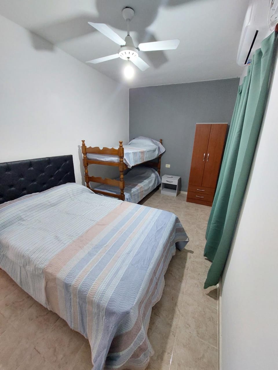 Bed, Photo of the whole room, Bedroom, fireplace