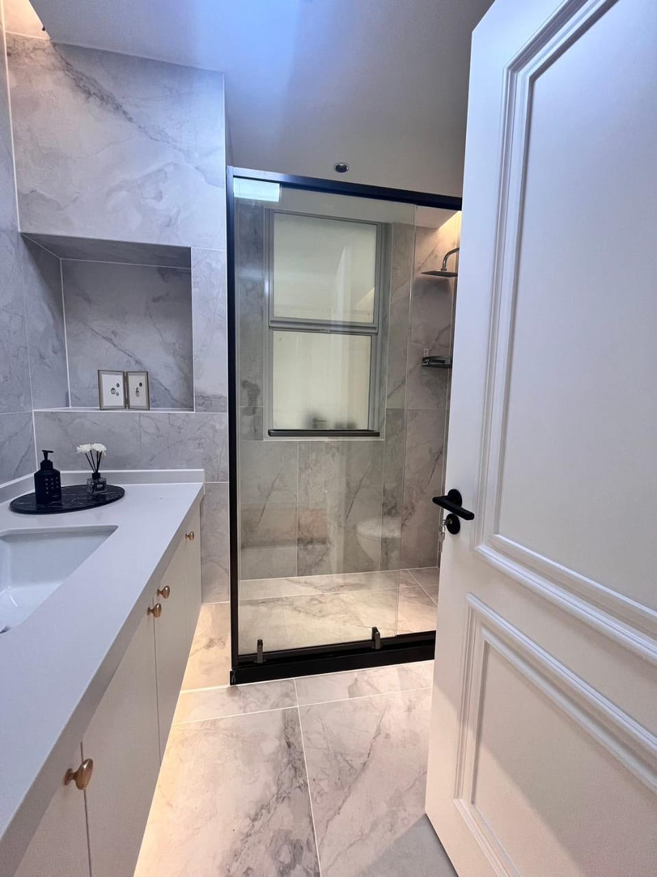 Shower, Bathroom