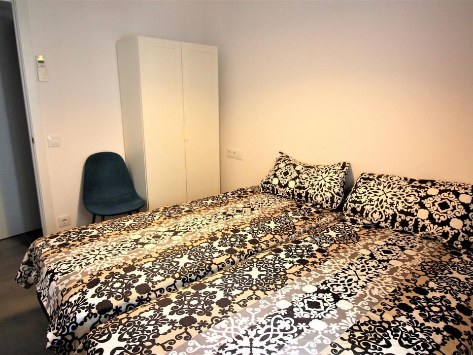 Moderno apartamento en el centro de Roses, cerca de la playa, 3 habitaciones. - ES-258-85 Apartment in Roses