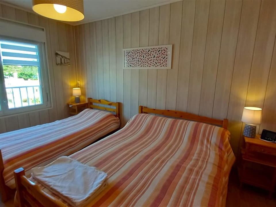 Bel Appartement Face Mer - 1 Chambre - Classé 2* - Parking - 5 personnes - FR-1-323-299 Apartment in Saint-Jean-de-Monts