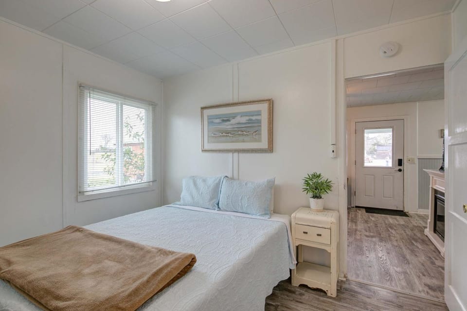 Shell Collector Cottage 2-Bed by the Sea w fireplace House in Grayland