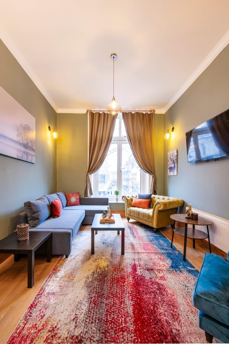 TV and multimedia, Living room, Seating area