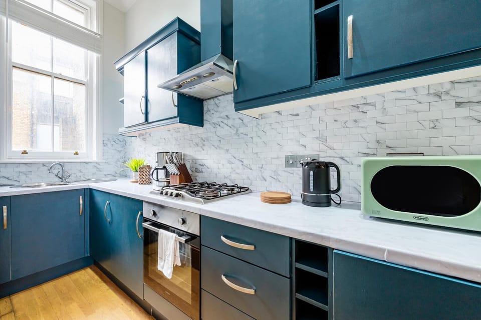 Coffee/tea facilities, minibar, pet friendly, stove, kitchen