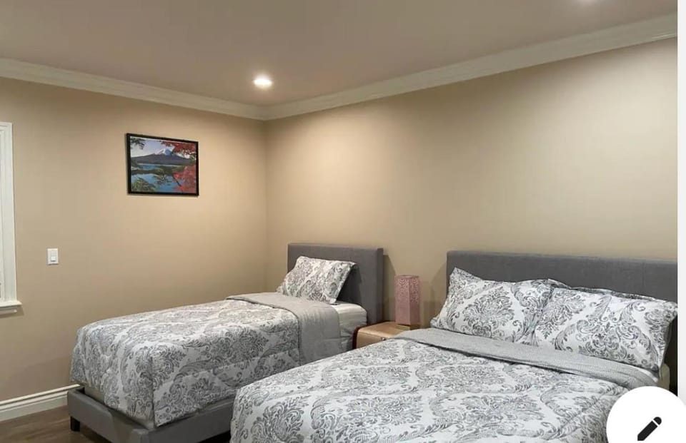 New! Cozy Gated 3BR, 2BA Vacation Home House in Rosemead