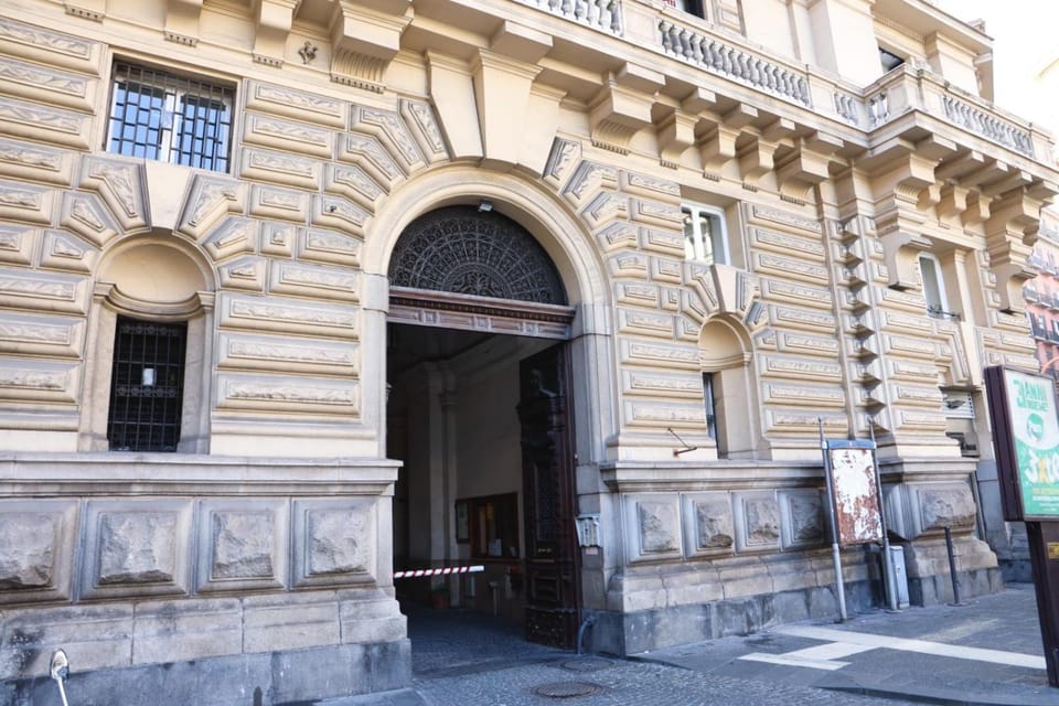 Facade/entrance, Day