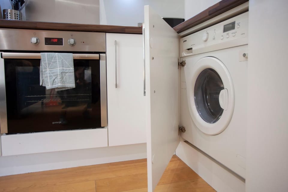 higgihaus Cabot Mews #41 Prime Central Location Apartment in Bristol