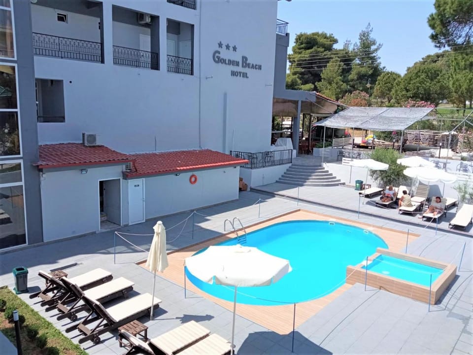 Property building, Swimming pool