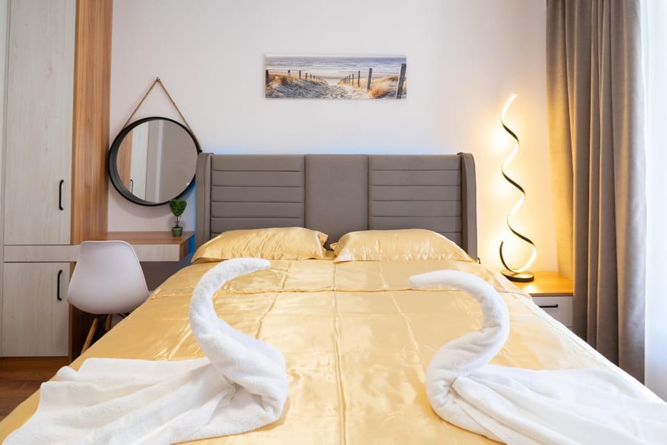 Bed, Bedroom, wardrobe