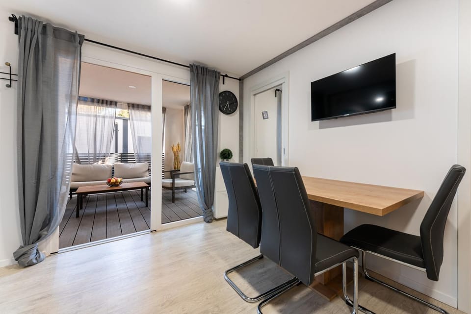 Luxury mobile home HIMALAJA, Oaza mira, Drage Campground/ 
RV Resort in Šibenik-Knin County, Croatia
