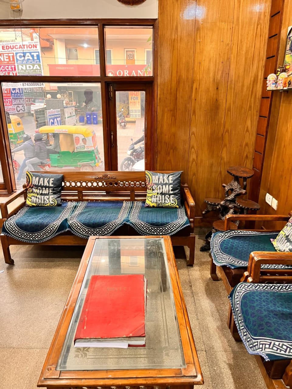 Property building, Seating area