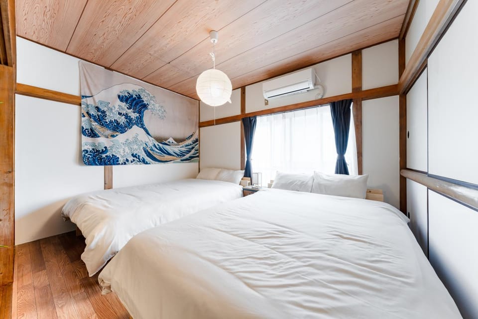 Bed, Photo of the whole room, Bedroom, air conditioner