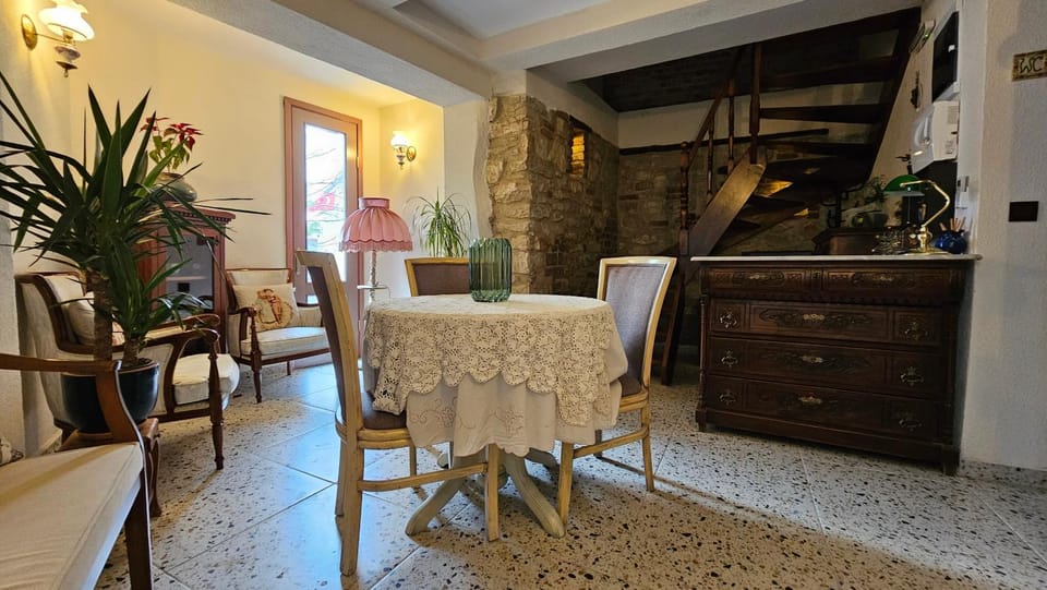 Lobby or reception, Seating area