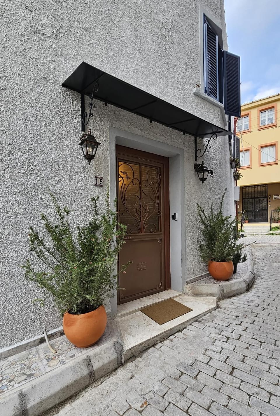 Property building, Facade/entrance