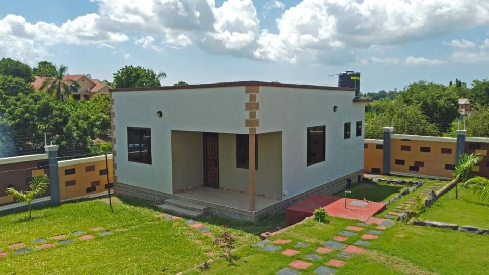 Property building, Garden, Garden view