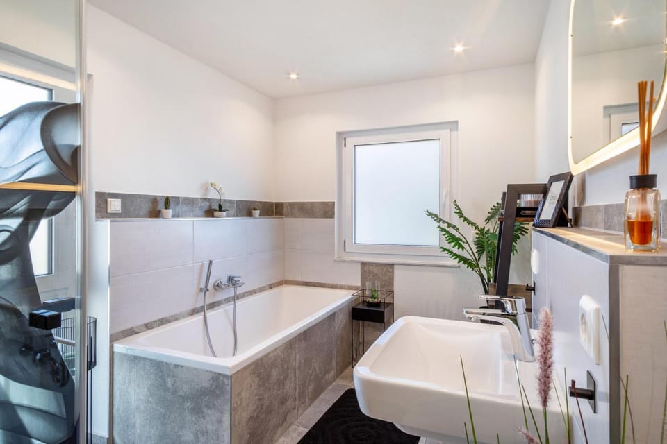 Bathroom, Living room