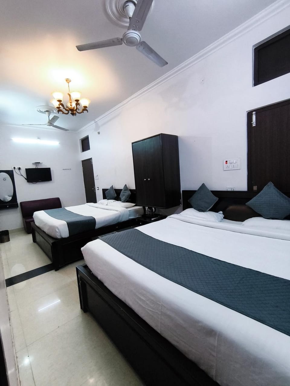hotel blue star Hotel in Varanasi