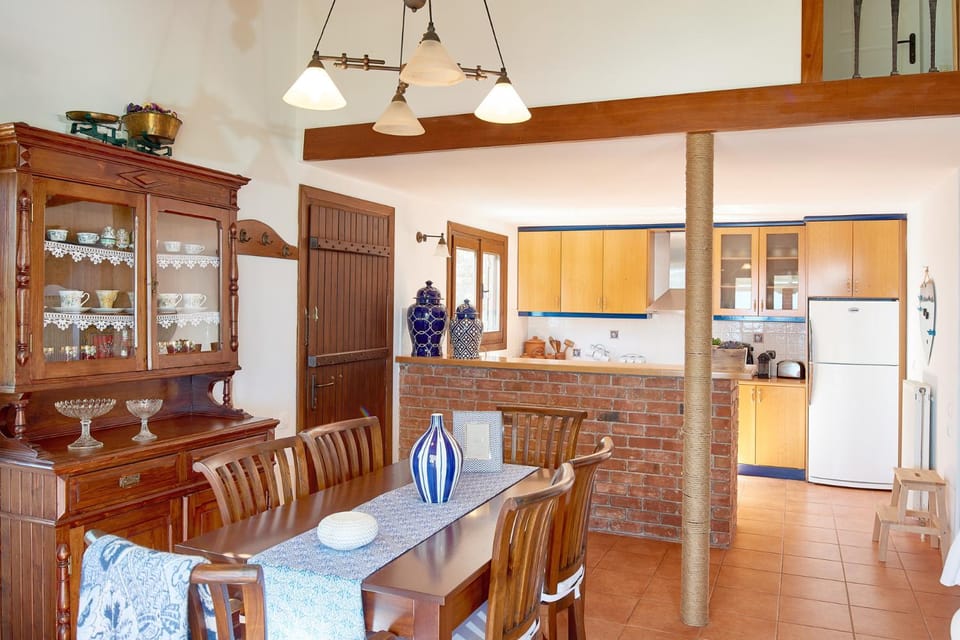 Property building, Dining area
