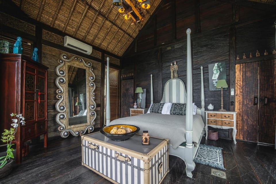 Bed, Decorative detail, Bedroom, wardrobe, air conditioner