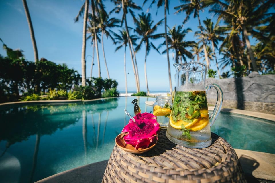 Garden, Food and drinks, Beach, Sea view, Swimming pool