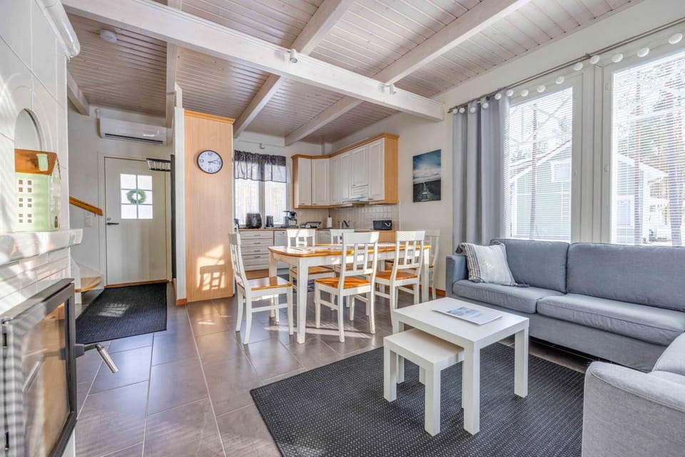 Living room, kitchen