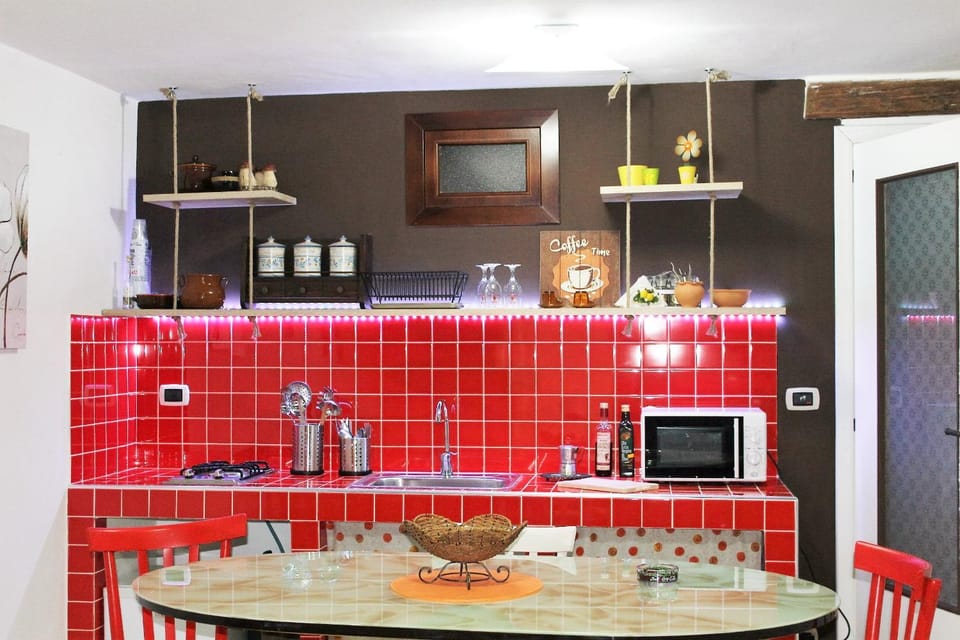 Kitchen or kitchenette, Dining area, Meals, Lunch, Dinner