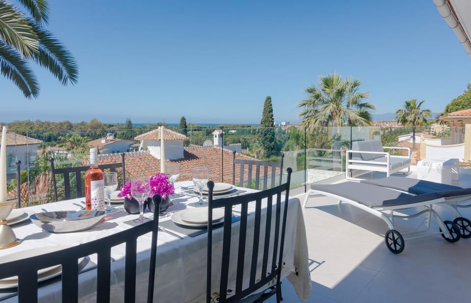 Balcony/Terrace, Dining area