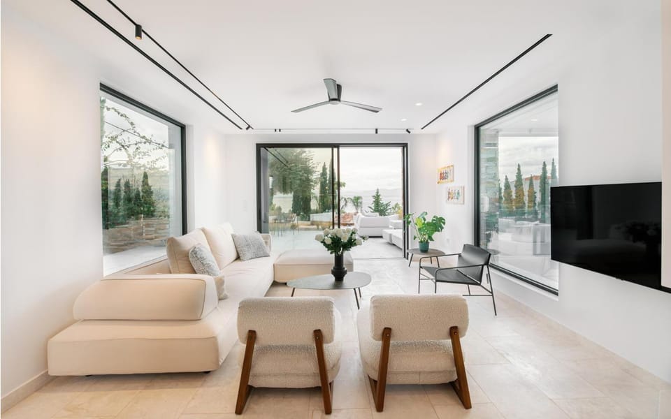 TV and multimedia, Living room, Seating area