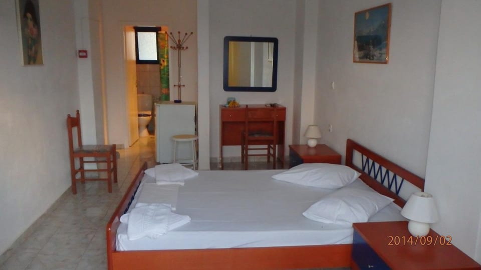 Bed, Photo of the whole room