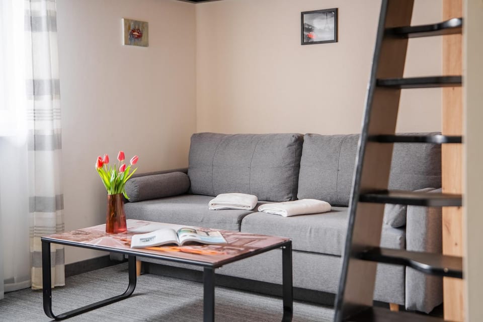 Other, Seating area, internet