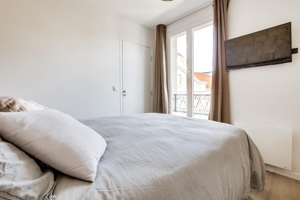 Volontaire Apartment in Paris