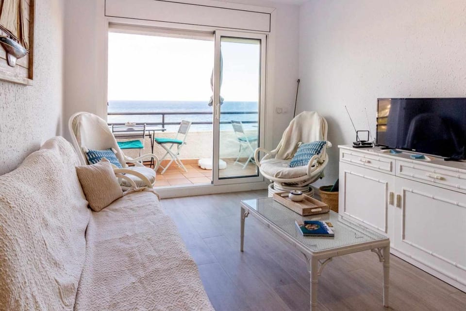 Fener de Dalt 85 Apartamento + piscina comunitaria Apartment in Alt Empordà