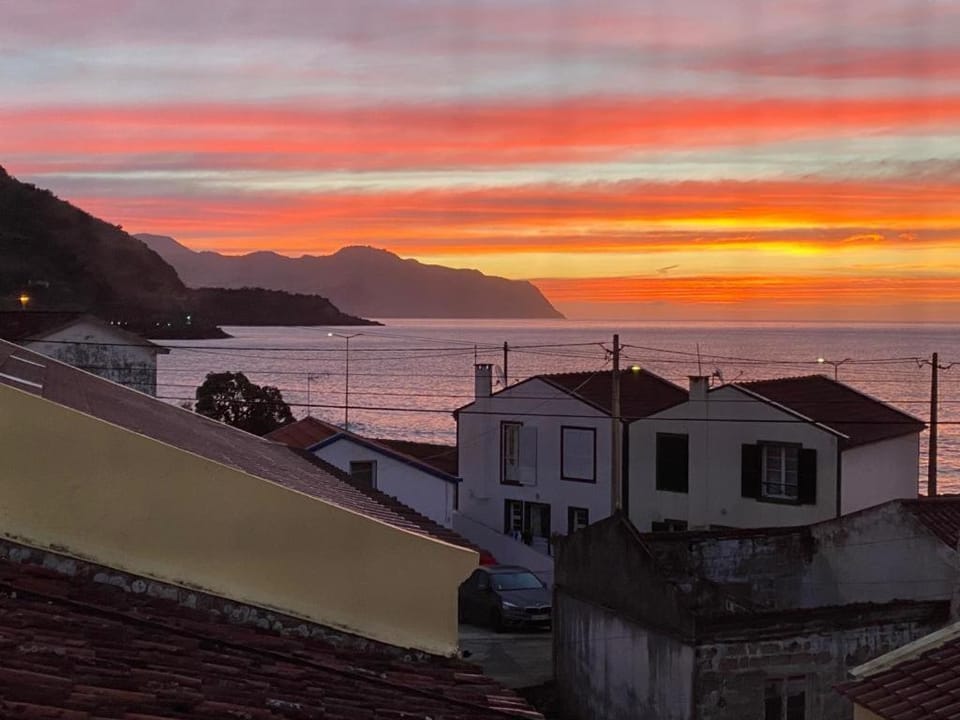 Mountain view, Sea view, Sunrise