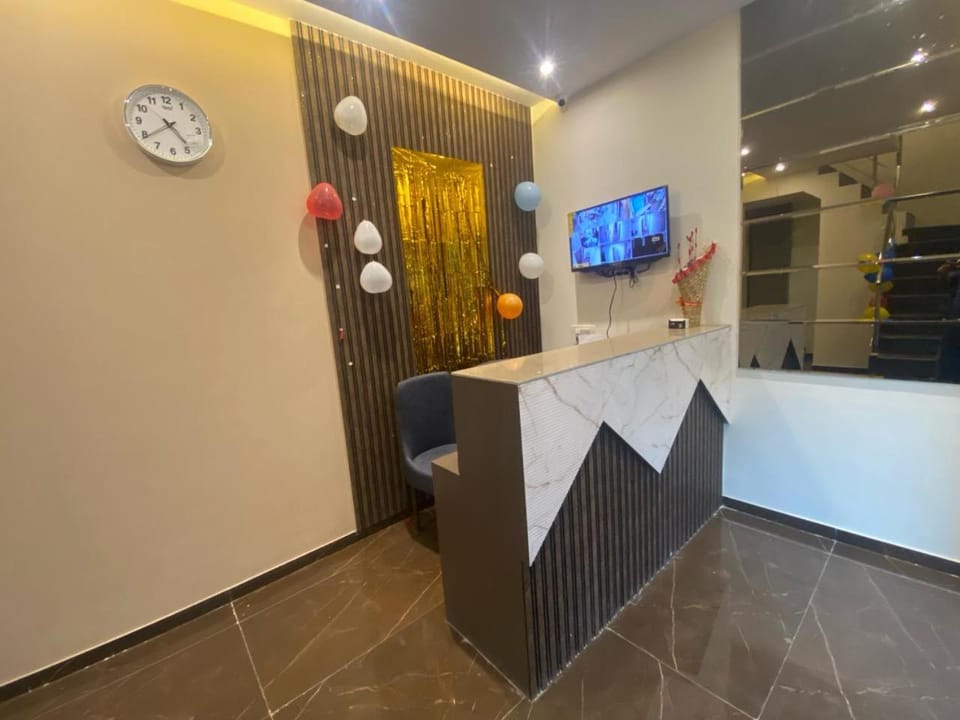 Property building, Lobby or reception