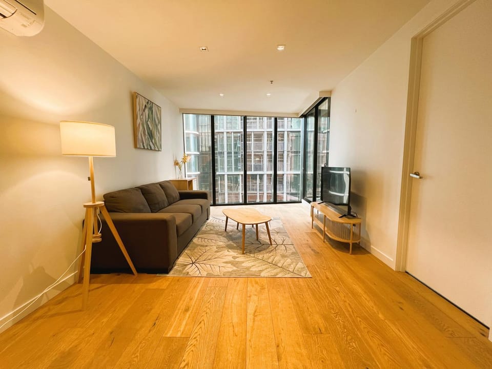 2BR 1 Bath, Dockland, Marvel Stadium, Spacious Apartment in Melbourne